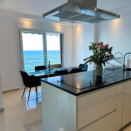 Horizonte 1 Cosy With Incredible Sea View At First Line Of Apartmán *
